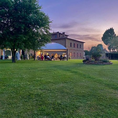 Agriturismo La Colmata Cesa  Zewnętrze zdjęcie